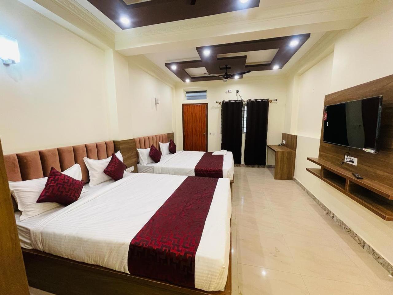 Hotel Boss Palace ไมซอร์ ภายนอก รูปภาพ